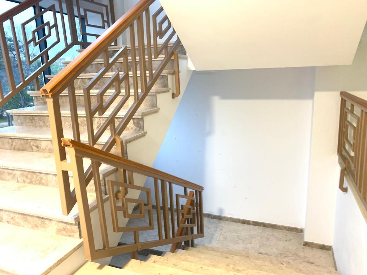 Alexis Spacious Modern Apartment Мамая Екстер'єр фото